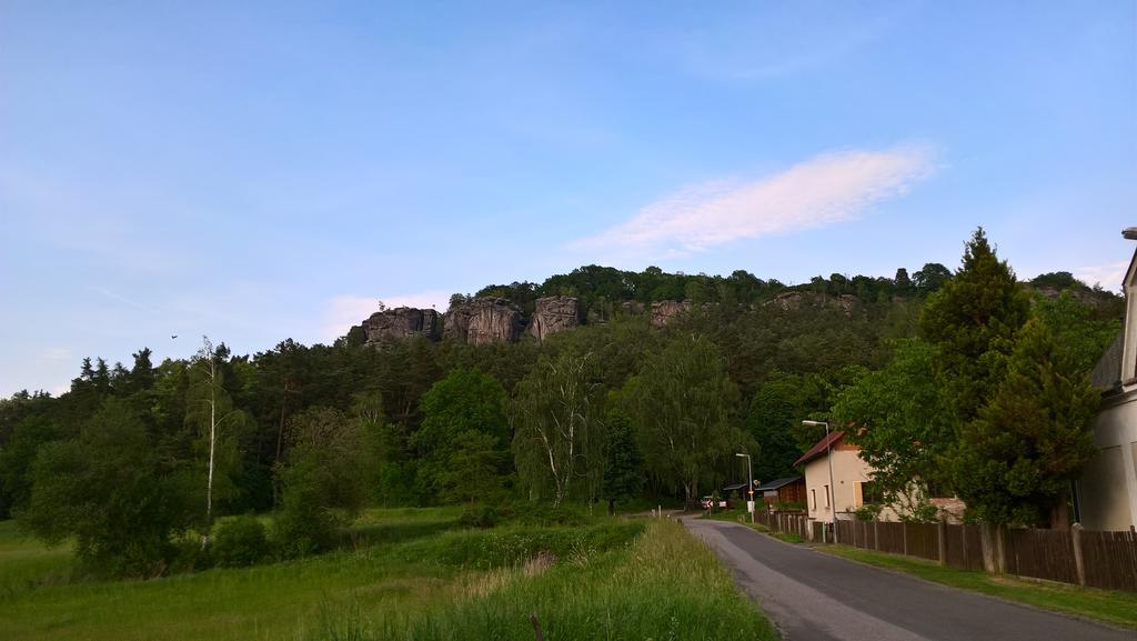 Chalupa Pod Drabskymi Svetnickami Villa Mnichovo Hradiste Exterior photo